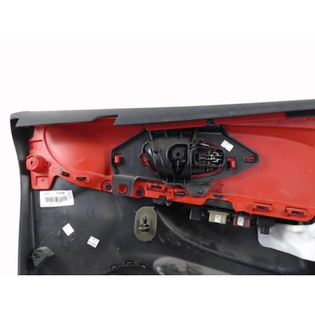 Panneau de porte avant gauche RENAULT CLIO 4 PHASE 1 d’occasion
