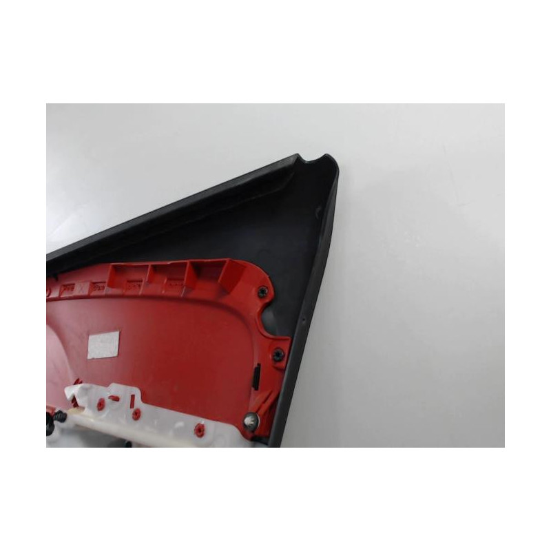 Panneau de porte avant gauche RENAULT CLIO 4 PHASE 1 d’occasion