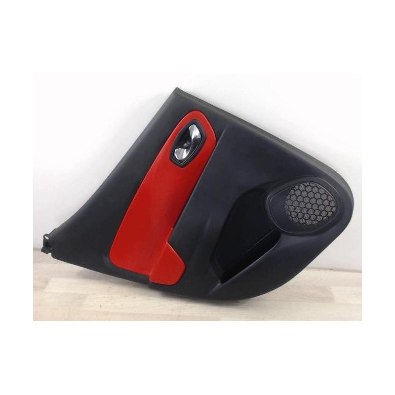 Panneau de porte arriere gauche RENAULT CLIO 4 PHASE 1 d’occasion