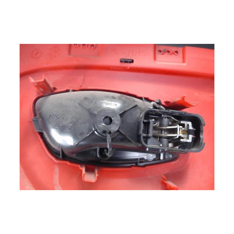 Panneau de porte arriere gauche RENAULT CLIO 4 PHASE 1 d’occasion