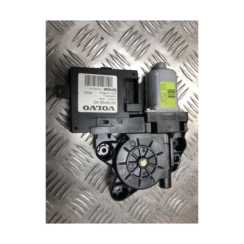 Moteur leve vitre arriere gauche VOLVO V 50 PHASE 2 BREAK d’occasion