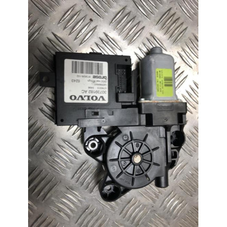 Moteur leve vitre arriere gauche VOLVO V 50 PHASE 2 BREAK d’occasion
