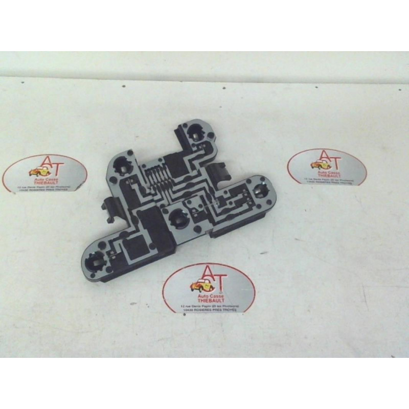 Platine feu arriere droit RENAULT MEGANE I PHASE 2 d’occasion