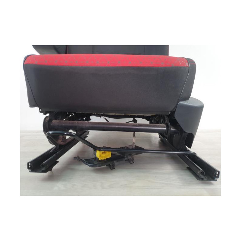 Siege avant gauche RENAULT CLIO 4 PHASE 1 d’occasion