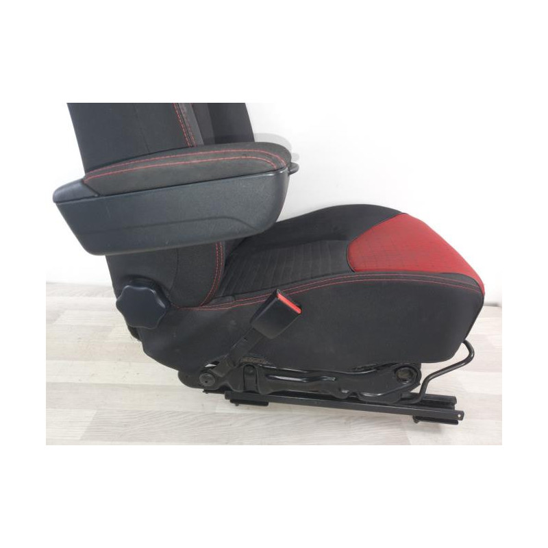Siege avant gauche RENAULT CLIO 4 PHASE 1 d’occasion