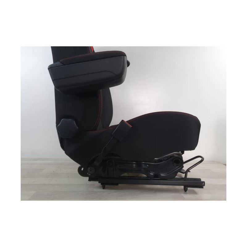 Siege avant gauche RENAULT CLIO 4 PHASE 1 d’occasion