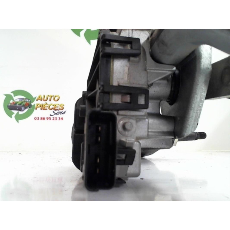 Moteur essuie glace avant RENAULT TWINGO 2 PHASE 2 d’occasion
