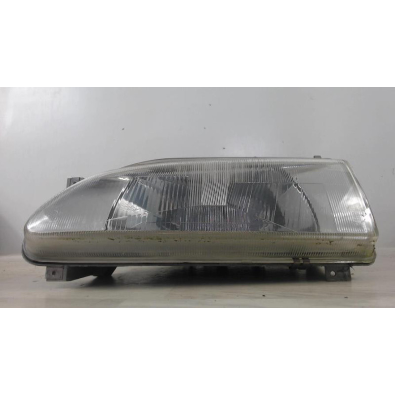 Optique avant principal gauche (feux)(phare) RENAULT R19 PHASE 1 d’occasion