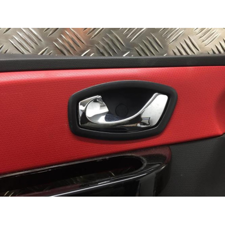 Panneau de porte avant gauche RENAULT CLIO 4 PHASE 1 d’occasion