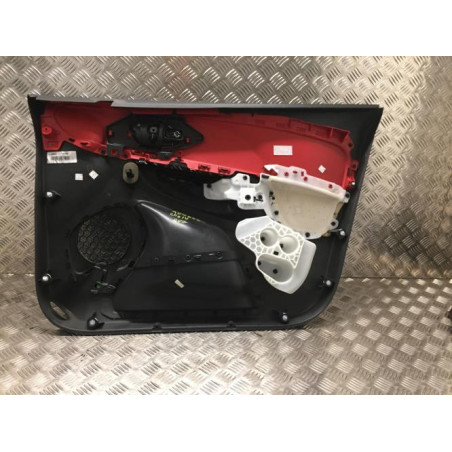 Panneau de porte avant gauche RENAULT CLIO 4 PHASE 1 d’occasion
