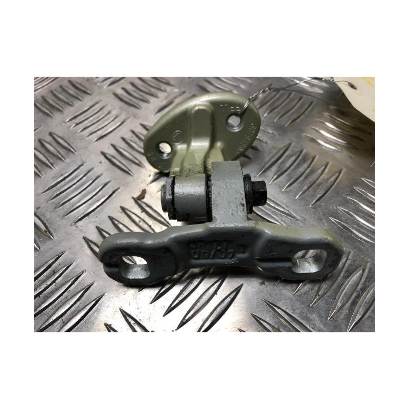 Charniere de porte arriere gauche VOLVO V 50 PHASE 2 BREAK d’occasion