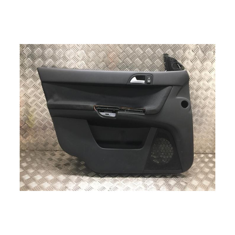 Panneau de porte avant gauche VOLVO V 50 PHASE 2 BREAK d’occasion