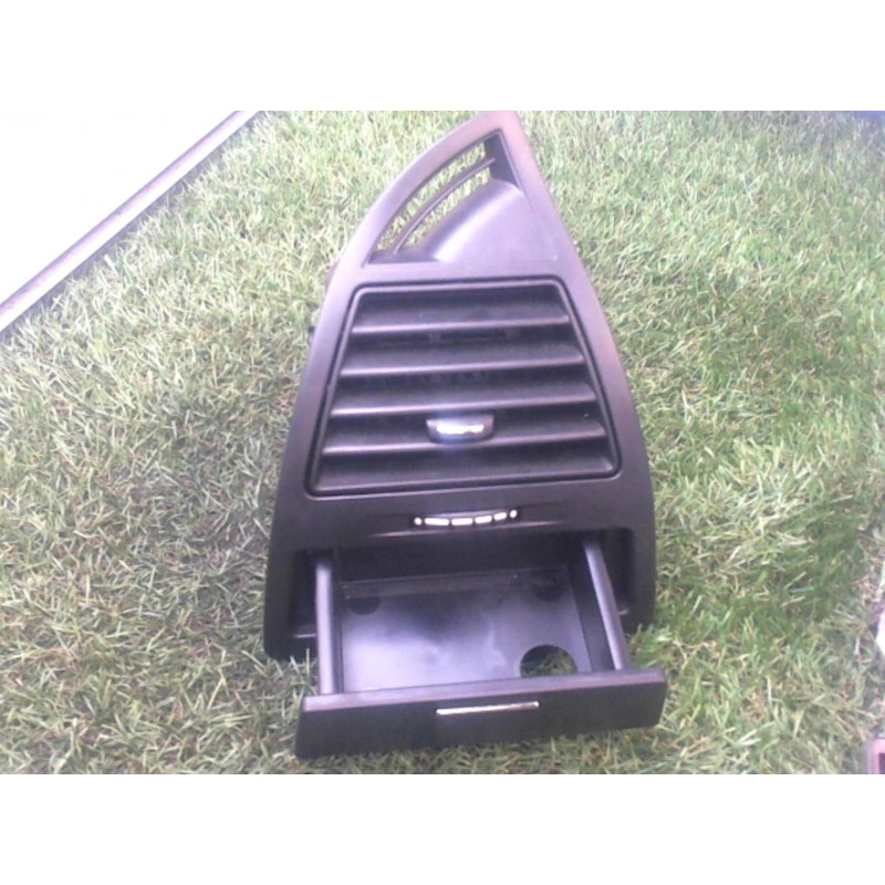Aerateur tableau de bord avant droit CITROEN C4 COUPE d’occasion