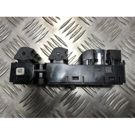 Interrupteur de leve vitre avant gauche FORD ECOSPORT PHASE 3 d’occasion