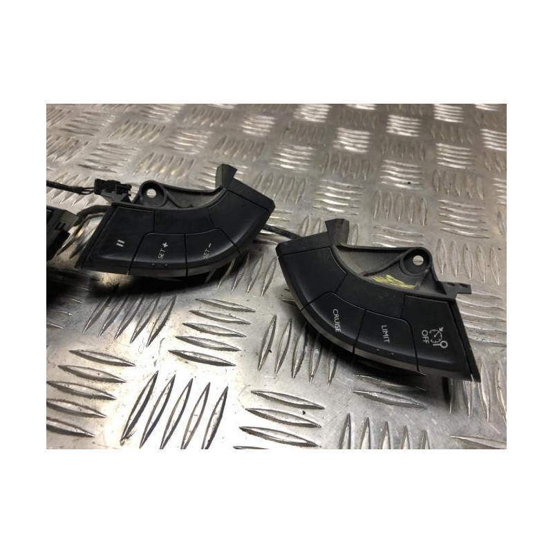 Commande autoradio PEUGEOT 208 1 PHASE 2 d’occasion