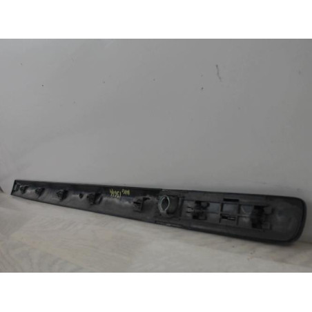 Baguette de porte avant gauche RENAULT CLIO 3 PHASE 1 d’occasion