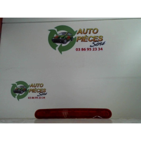 Feu arriere stop central PEUGEOT  d’occasion