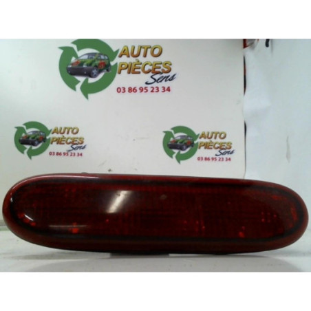 Feu arriere stop central RENAULT CLIO 1 PHASE 3 d’occasion