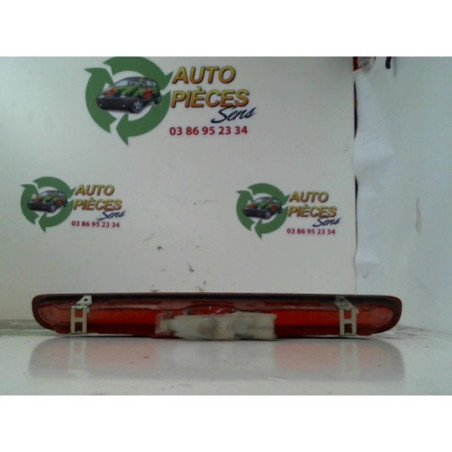 Feu arriere stop central RENAULT LAGUNA 2 PHASE 1 d’occasion