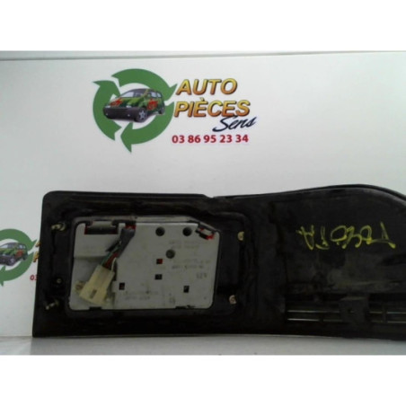 Feu arriere principal gauche (feux) TOYOTA 1.6 EFI d’occasion