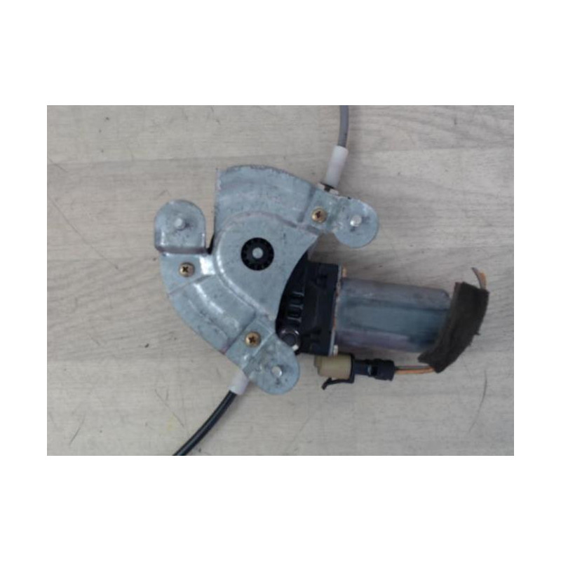 Mecanisme de leve vitre electrique avant droit RENAULT MEGANE 1 PHASE 2 d’occasion
