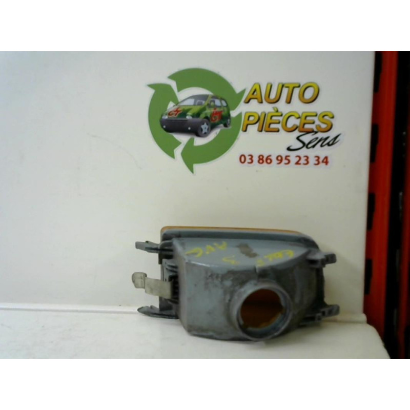 Optique avant secondaire gauche (feux)(clignotant) VOLKSWAGEN GOLF 3 d’occasion