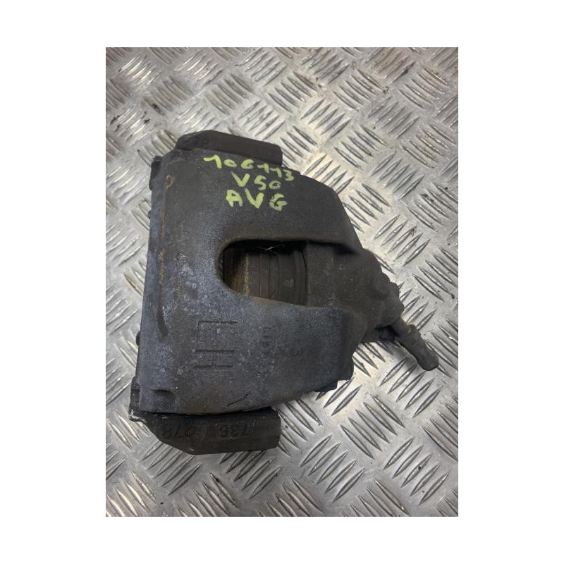 Etrier avant gauche (freinage) VOLVO V 50 PHASE 2 BREAK d’occasion