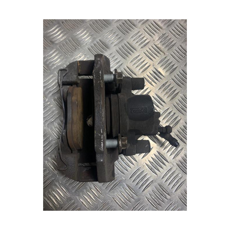 Etrier avant droit (freinage) VOLVO V 50 PHASE 2 BREAK d’occasion