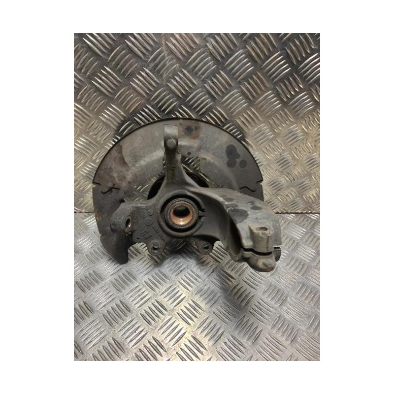 Fusee avant gauche VOLVO V 50 PHASE 2 BREAK d’occasion