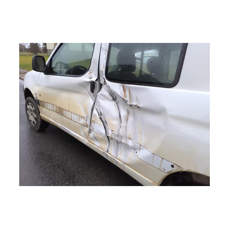 Tambour arriere droit PEUGEOT PARTNER 1 PHASE 2 d’occasion