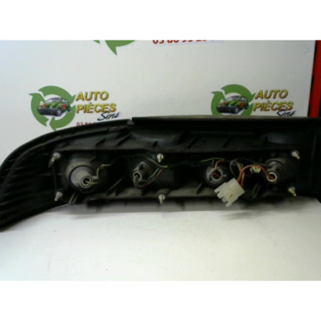 Feu arriere principal droit (feux) MAZDA 323 I d’occasion
