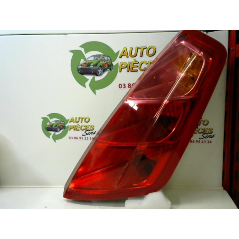 Feu arriere principal droit (feux) FIAT PUNTO 3 d’occasion