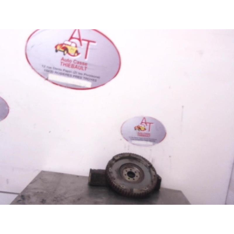 Volant moteur RENAULT TWINGO II PHASE 1 d’occasion