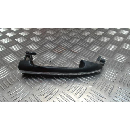 Poignee porte avant droit MERCEDES CLASSE A 168 PHASE 1 d’occasion