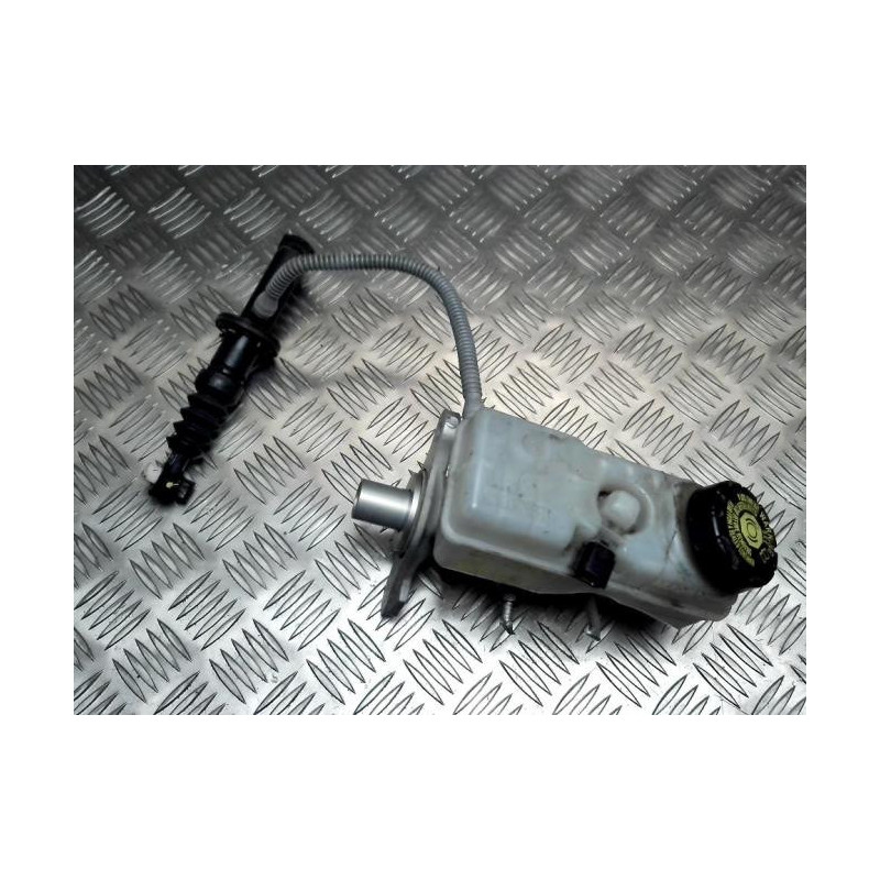 Maitre cylindre (freinage) RENAULT CAPTUR 1 PHASE 1 d’occasion