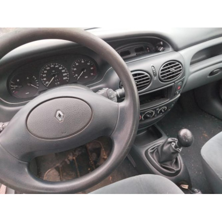 Calandre gauche RENAULT MEGANE 1 PHASE 1 d’occasion