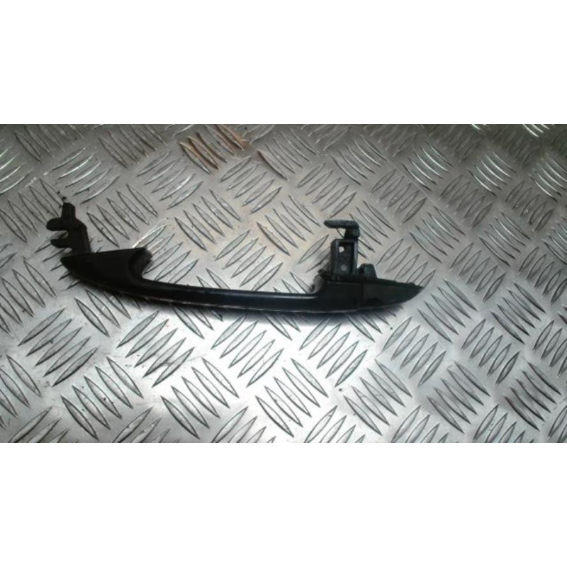 Poignee porte arriere droit MERCEDES CLASSE A 168 PHASE 1 d’occasion