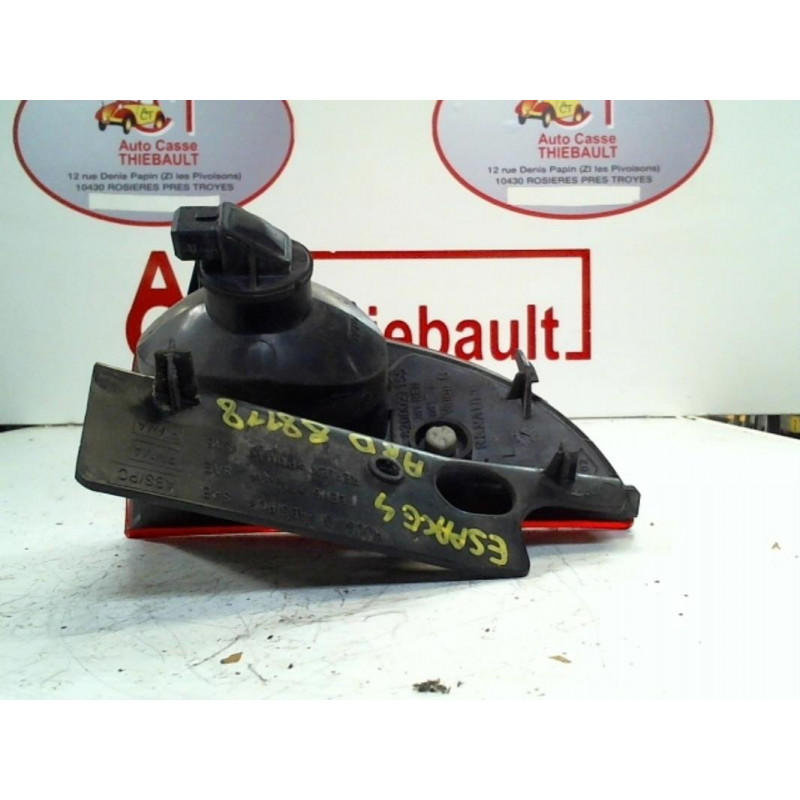 Feu de pare choc arriere droit RENAULT ESPACE IV PHASE 1 d’occasion