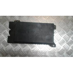 Porte fusible KIA SORENTO 1 PHASE 1 d’occasion