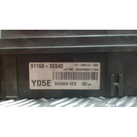Porte fusible KIA SORENTO 1 PHASE 1 d’occasion