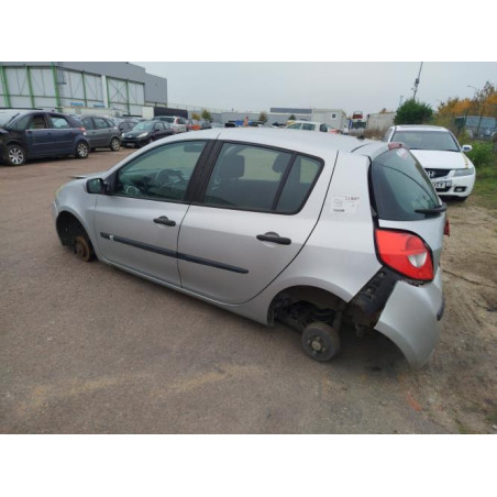 Support de pare chocs avant RENAULT CLIO 3 PHASE 1 d’occasion