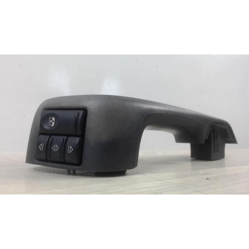 Interrupteur de leve vitre avant gauche RENAULT R19 PHASE 1 d’occasion