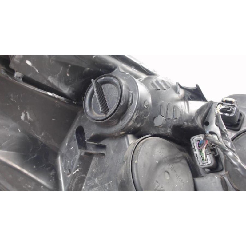Optique avant principal gauche (feux)(phare) RENAULT CLIO 4 PHASE 1 d’occasion