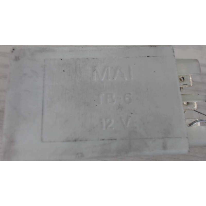Relais electrique RENAULT R19 PHASE 1 d’occasion