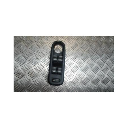 Interrupteur de leve vitre avant gauche RENAULT KANGOO 2 PHASE 1 d’occasion