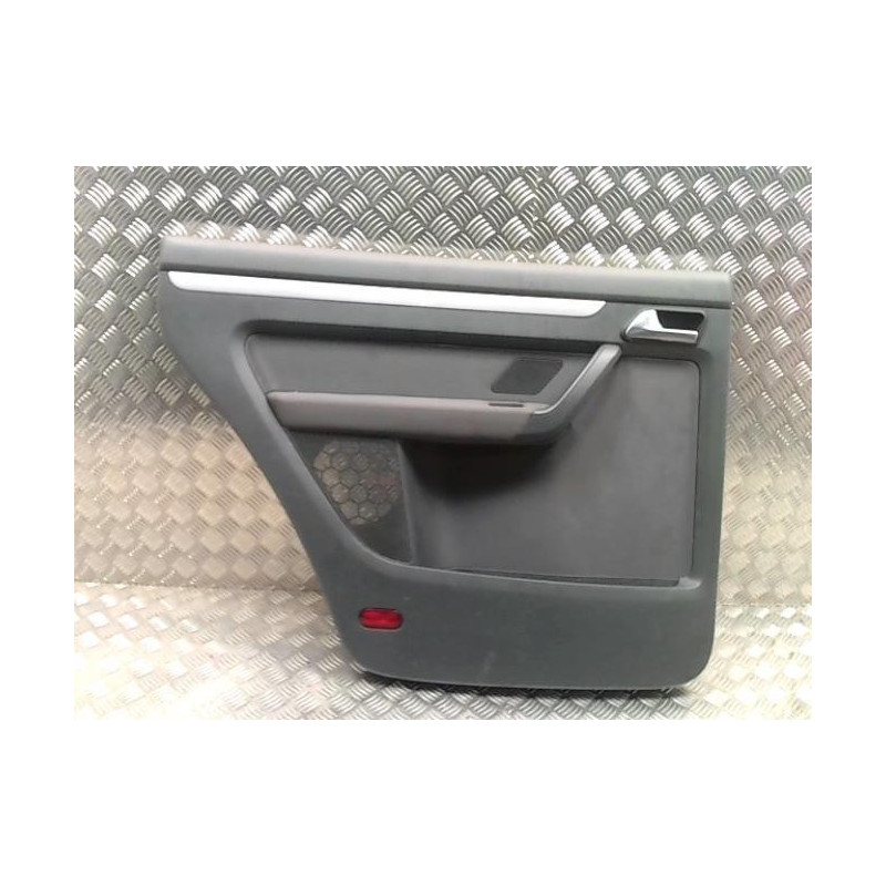 Panneau de porte arriere gauche VOLKSWAGEN TOURAN 2 d’occasion