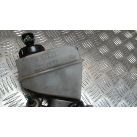 Maitre cylindre (freinage) RENAULT CLIO 2 PHASE 2 d’occasion