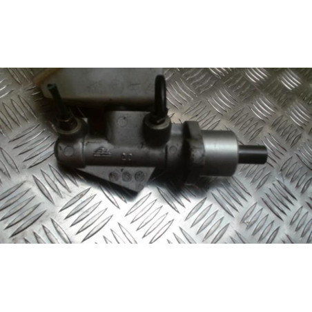 Maitre cylindre (freinage) RENAULT CLIO 2 PHASE 2 d’occasion