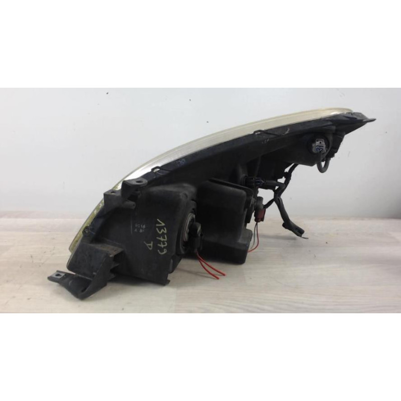 Optique avant principal droit (feux)(phare) TOYOTA COROLLA VERSO 2 PHASE 1 d’occasion