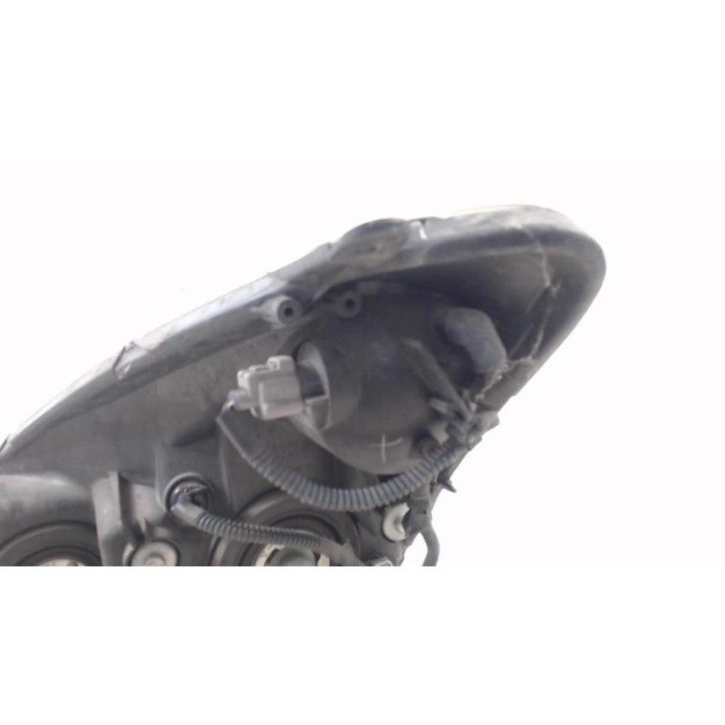 Optique avant principal droit (feux)(phare) TOYOTA COROLLA VERSO 2 PHASE 1 d’occasion